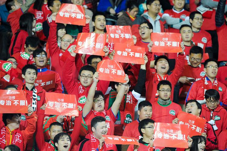 记者谈世界杯扩军：国足实力在亚洲15位左右，2030的难度也不小