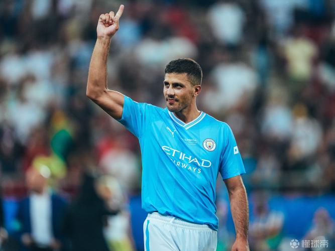 菲利普斯社媒：很高兴身披曼城球衣重返赛场，感谢大家的支持