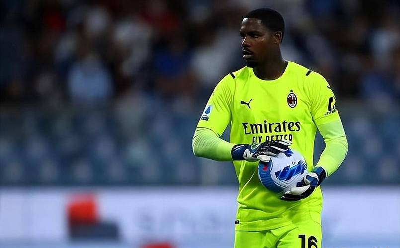 意天空：囧叔有意对阵那不勒斯沿用上轮首发，迈尼昂复出莱奥替补