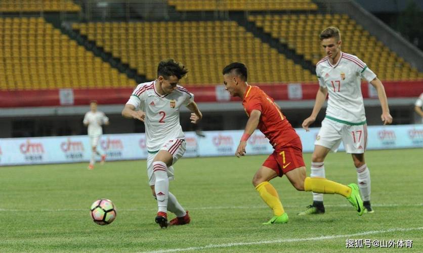 官方：19岁小将刘昊雨加盟加泰二级联赛球队国际巴塞罗那