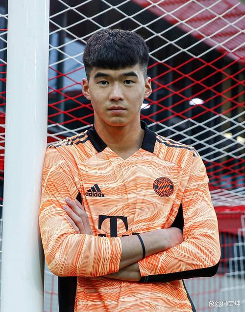 21岁刘邵子洋致谢球迷，本赛季出战14次奥乙&身价涨至20万欧