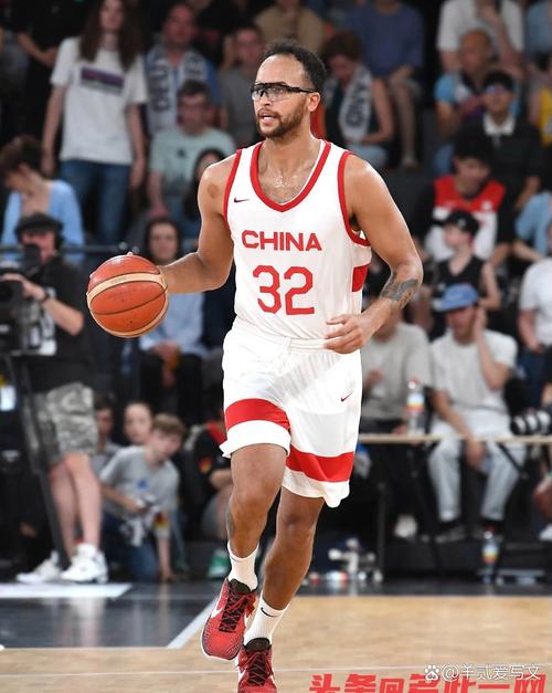 杨毅：马努在马刺打第6人是解决攻坚难题 巅峰邓肯当时仅次于鲨鱼