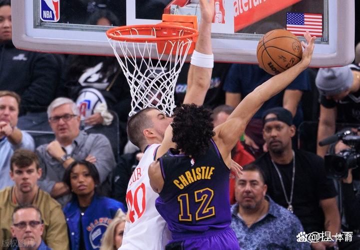 祖巴茨：比尔就是一个得分机器 他在快船的适配度会高于在太阳！