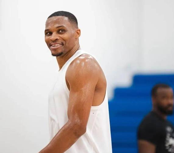 体育画报：不建议火箭迎回威少 KD或不愿意&影响阿门和小谢的成长