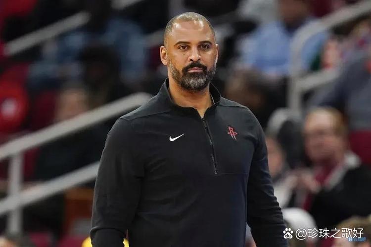 乌度卡：范弗里特是每周观察状态 可能无法在这次客场之旅复出