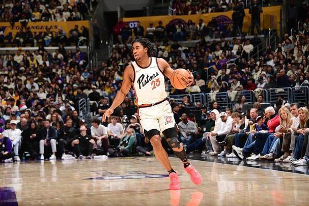 东部各队最大漏洞分析：凯尔特人内线空虚 骑士&雄鹿外线面临考验