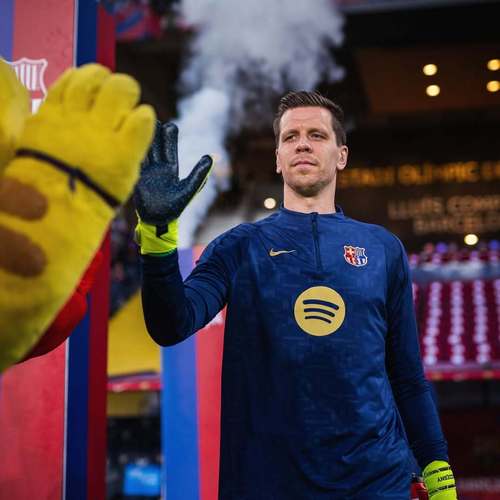 每体:巴萨出现伤病潮,他们一线队只剩什琴斯尼一名门将可用