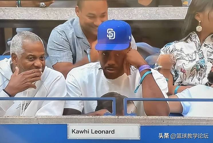 湖记：伦纳德舅舅当年反复提出无理请求，遭到湖人高层的嘲笑