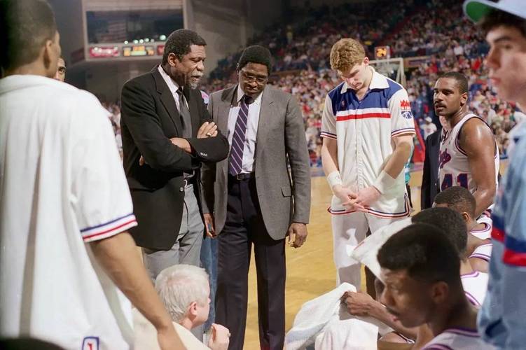 TA：自由人选帅可能会重点考察NBA教练