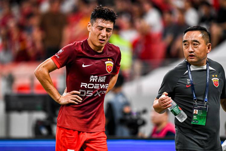 联赛还剩5轮！中超前4都有报销的球员海港是武磊申花是米内罗