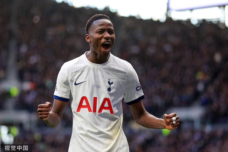 千金买马骨曼城欲续约萨维尼奥至2031此前拒热刺7000万欧求购