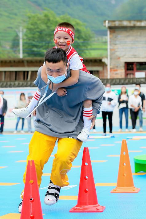无畏契约携手NBA中国共同支持青少年篮球运动公益教育发展