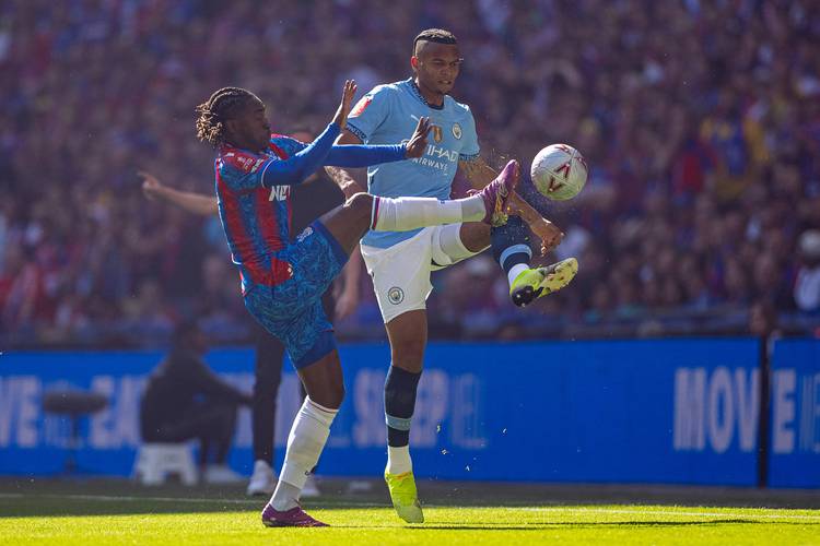 三打水晶宫本赛季社区盾+英超都赢利物浦，两队下月联赛杯交锋