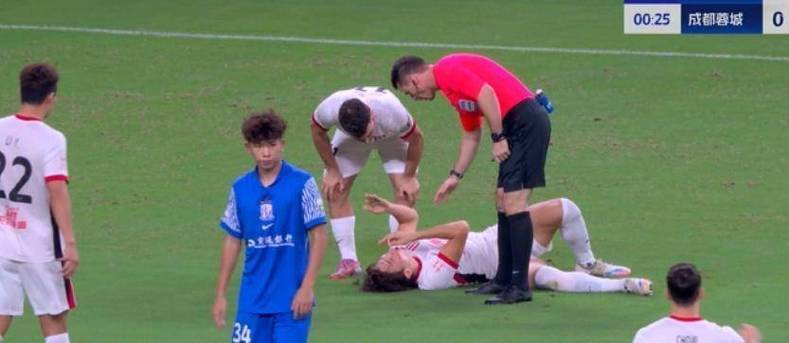 6133！中超疯狂一夜！莱昂太凶了浙江绝平成都申花会虐菜了
