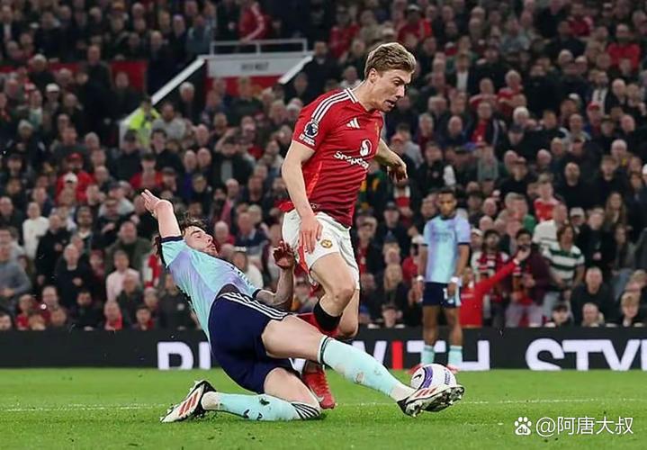 英超失意人对决！奥纳纳被切尔西租将大卫-福法纳一分钟内进两球