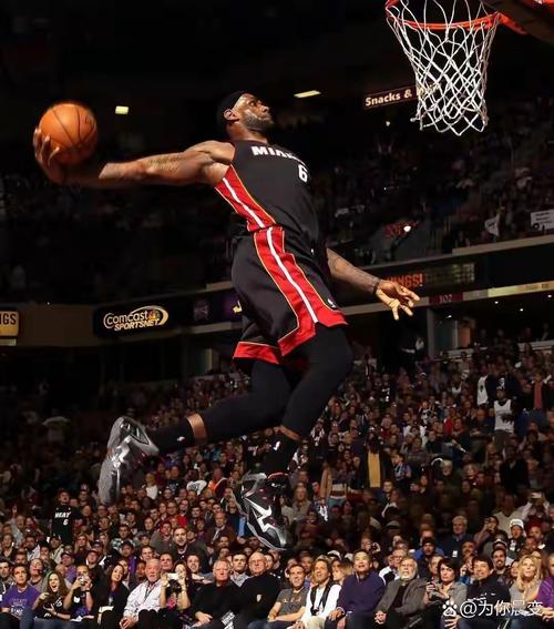 詹姆斯打趣：马上要开始第75个赛季了 现在我整个人热血沸腾！