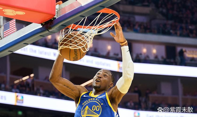 库里谈库明加：我们期待他来到球队后全力以赴帮助我们争取胜利