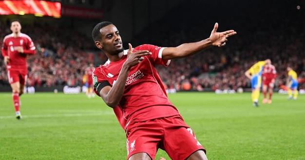 埃基蒂克：我可以和伊萨克一起踢球 斯洛特给了我很大的自由