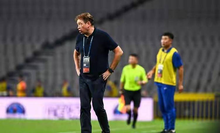 斯卢茨基:亚冠不单纯为了我们的球迷,也是为所有中超俱乐部而战