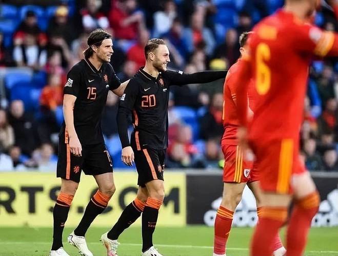 联赛至今0首发！邮报：如果阿莫林留任，梅努有可能冬窗离队