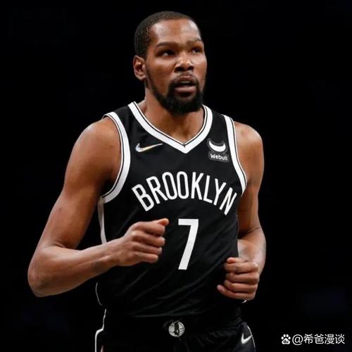 奥科吉：杜兰特每次训练都像新秀一样拼 他是真的真的热爱篮球