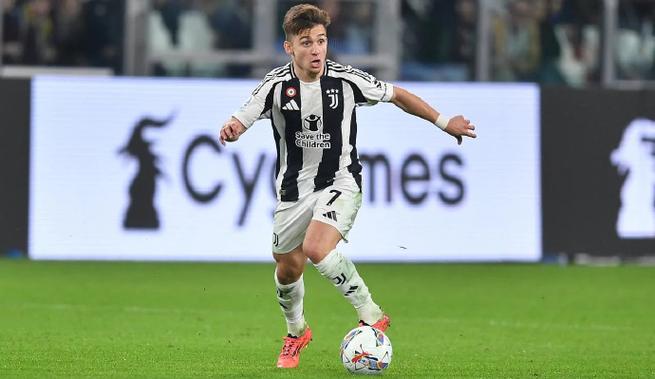 卡佩罗：小孔塞桑让尤文焕然一新 图多尔应早点换下戴维