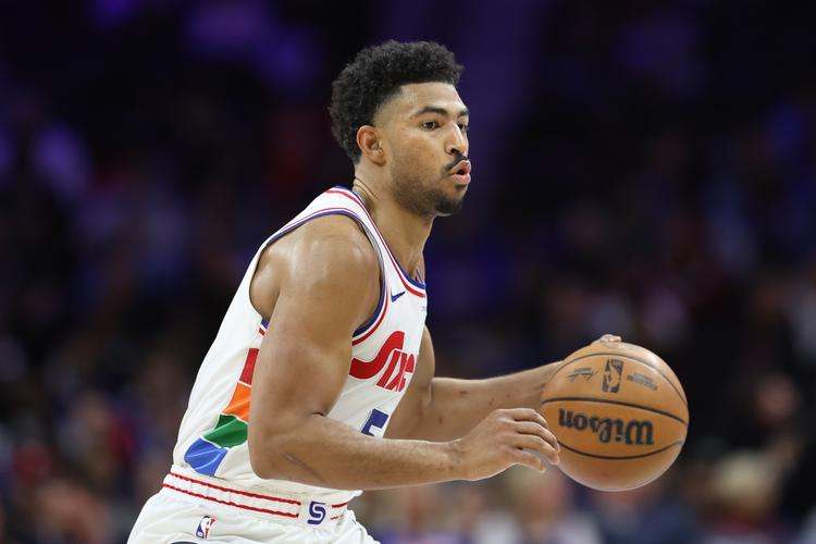 媒体人：76人给格莱姆斯的报价4年不到4000万 后者想明年挣大钱