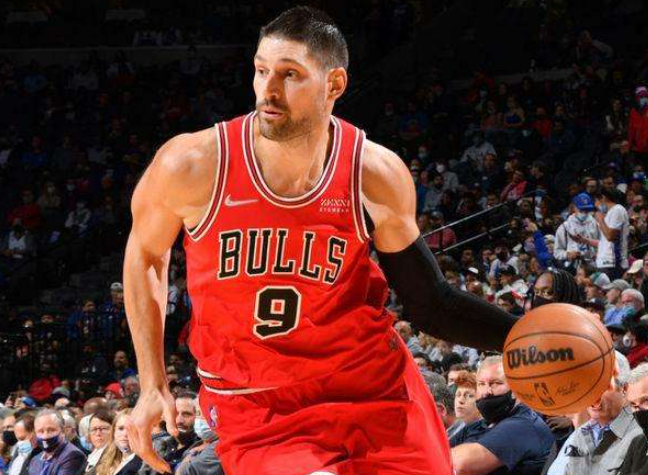 卢谈球员融入:希望球员保持自己本色 我们不会改变他们的打法