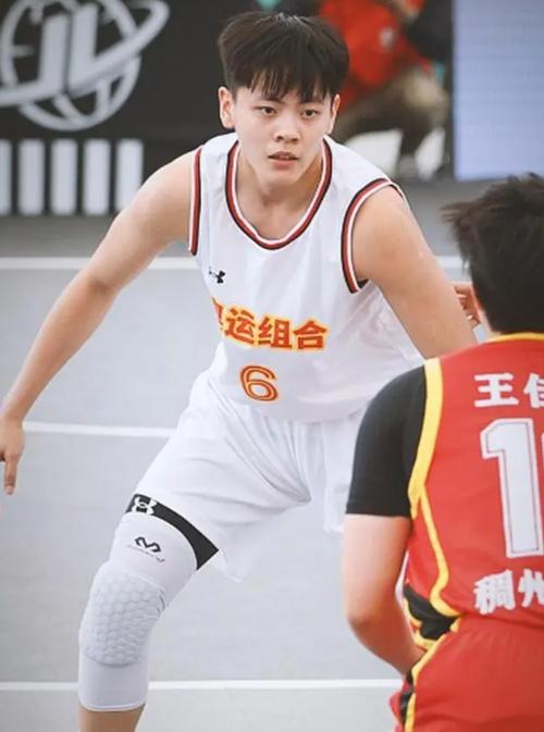 杨舒予：亚洲杯最终的结果比较遗憾 未来会继续脚踏实地刻苦训练