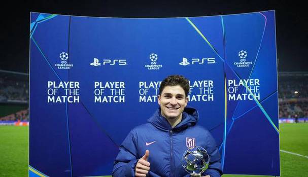 阿尔瓦雷斯：很高兴获得马竞9月最佳奖项，希望保持这连胜势头