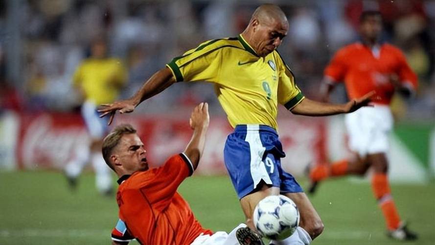 内斯塔:劳塔罗我能防住,但罗纳尔多我防不住