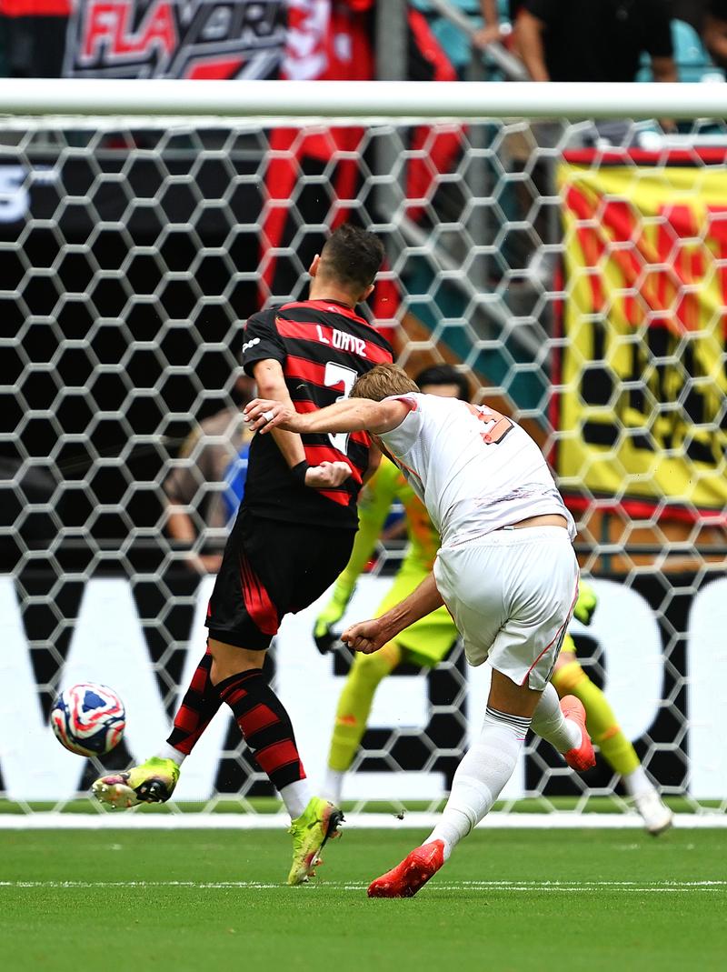 本赛季各项赛事拜仁10战10胜，进38球丢8球