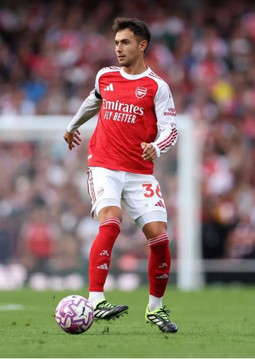 枪手7场不败!TA:苏维门迪登场后送出11次直塞,改变比赛走势