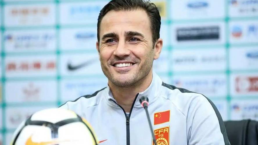 带队征战世界杯！官方：52岁卡纳瓦罗出任乌兹别克斯坦主帅