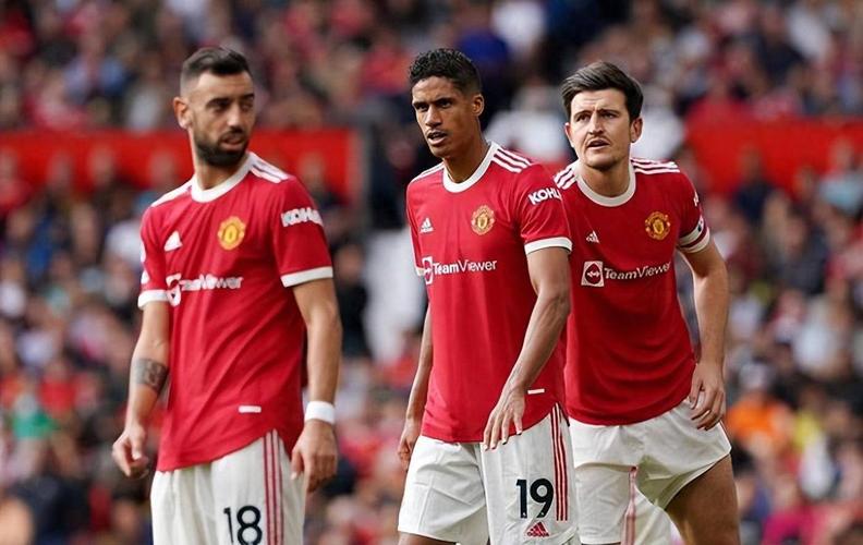 阿莫林在曼联前34场英超比赛仅拿37分,穆帅、范加尔均拿到65分