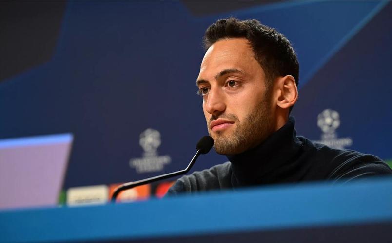 土媒:加拉塔萨雷内部人士强调,从未接触过恰尔汗奥卢