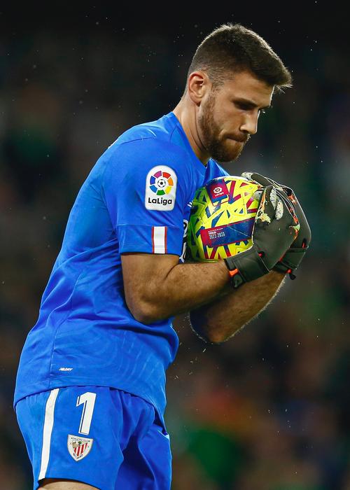 乌奈-西蒙:亚马尔的提升空间非常大,希望他能管理好自己的名声