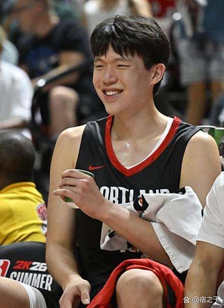 媒体人:比卢普斯对杨瀚森很有耐心 中国球迷更应该对瀚森有耐心