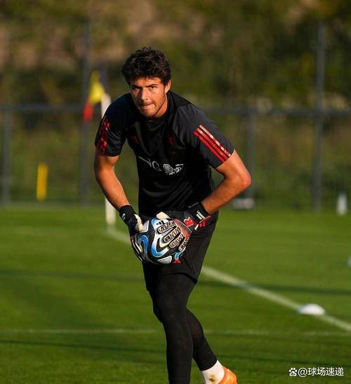 拉门斯:我在安特卫普成长了很多,曼联张开双臂欢迎了我