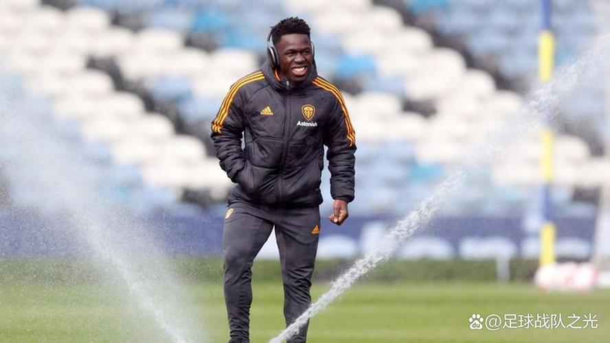 17岁7个月！意天空：卡马达成为意大利U21队历史上最年轻的进球者