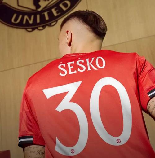 菲尔-琼斯:我觉得自己职业生涯足够辉煌 希望阿莫林能赢得奖杯