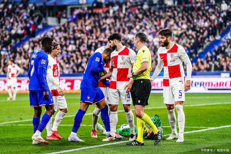 官方：欧足联拒绝将那不勒斯vs法兰克福移至中立场地的请求