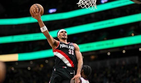 队记:卡马拉逐渐成长为开拓者防守体系的核心 这合同物有所值