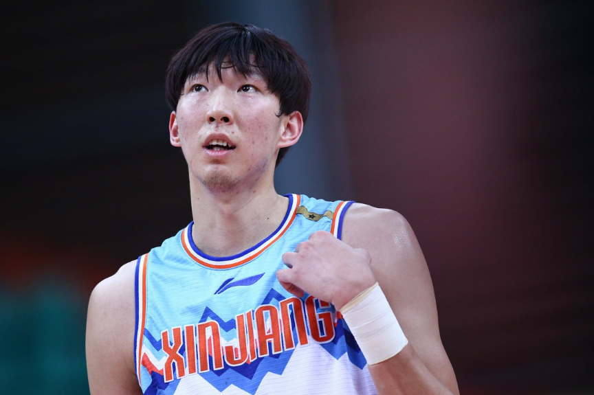 周琦：凡博从训练营合同往上走 比选秀难很多 优劣势很快暴露出来