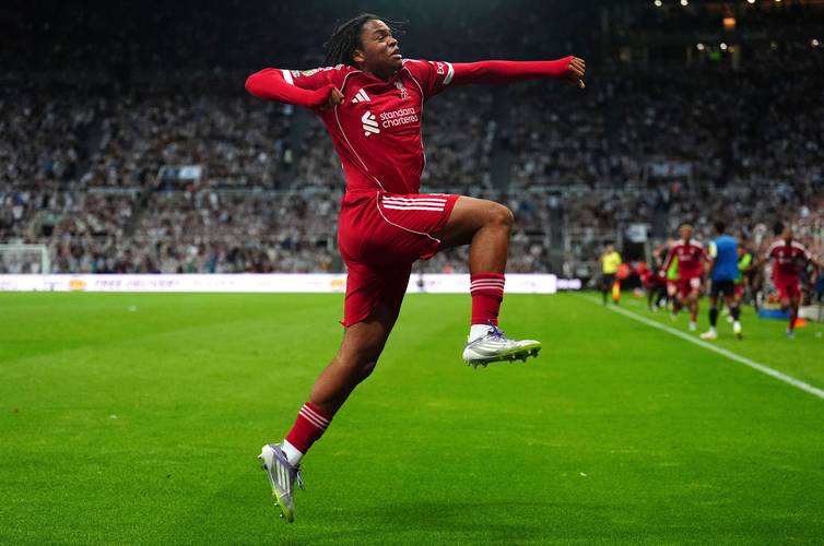 青年欧冠英超6队：利物浦5-4客胜法兰克福，车刺取胜、城枪鹊输球