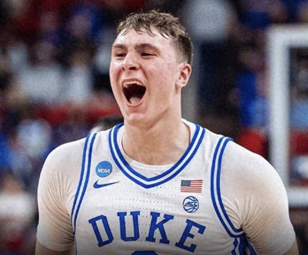 弗拉格谈潜在对位哈珀：无论与谁对位 我都会全力以赴