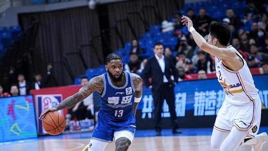 融入得不错！鲍威尔首节9分钟 三分4中2&3罚3中贡献11分2板2助