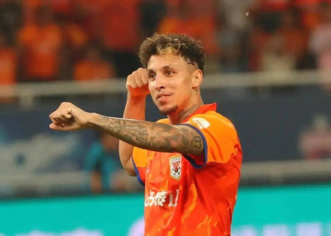 克雷桑晒庆祝进球图：坚持是通往成功的道路♂️⚽️