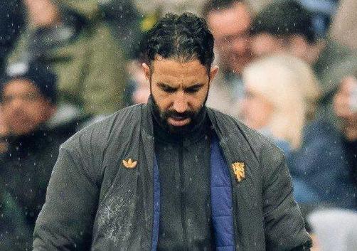 无锋阵力克红军！曼晚：阿莫林面临是否继续启用舍什科的幸福烦恼