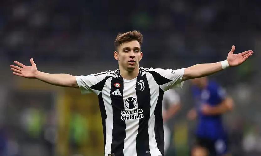 记者：皇马对迪格雷戈里奥的表现印象深刻，在关注这位尤文门将